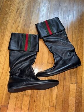 Gucci fold over tall black boots with green and red stripe